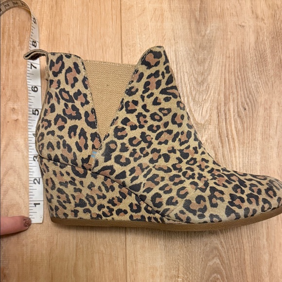 TOMS Leopard Print Wedge Ankle Bootie - Picture 11 of 13